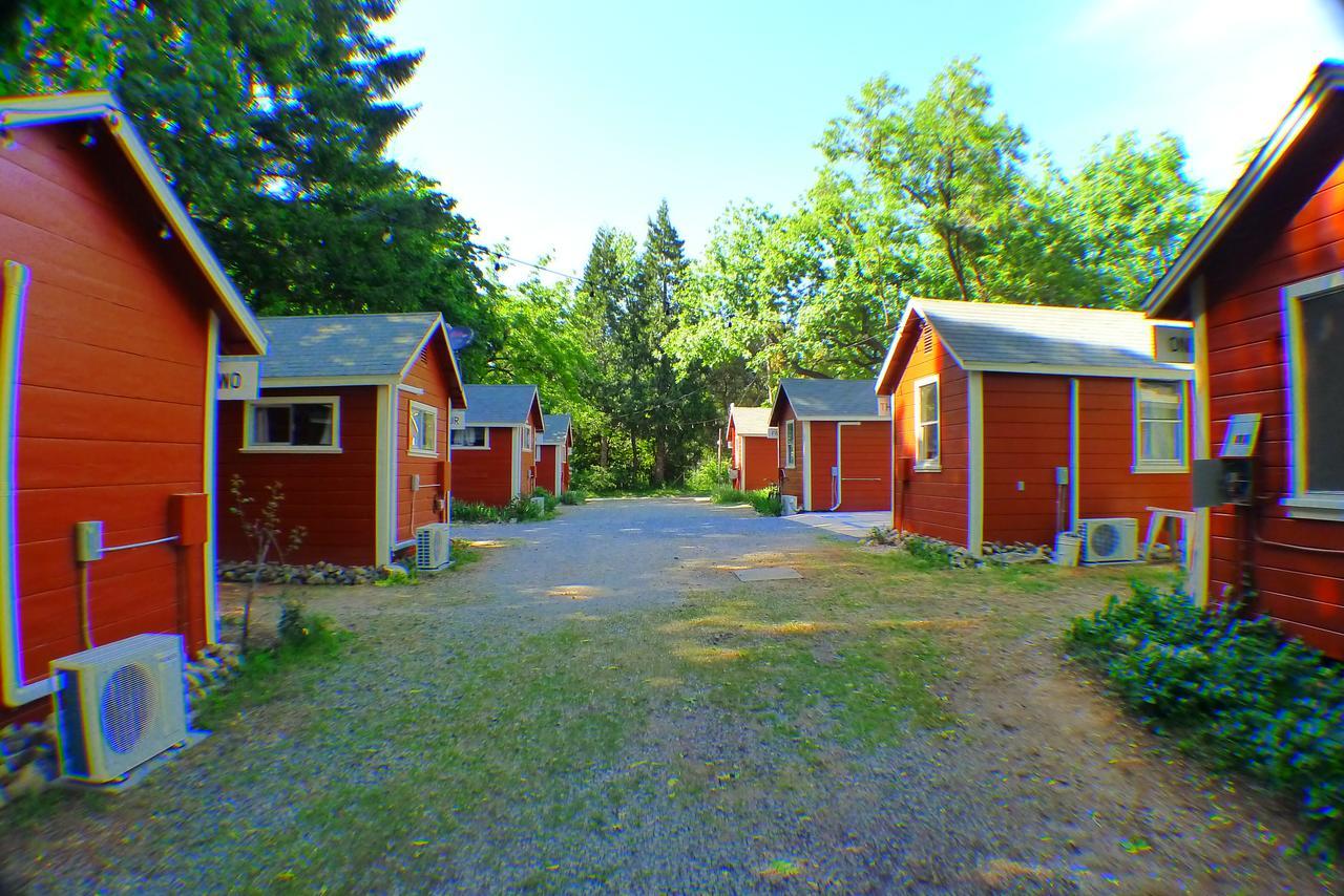 Miner'S Camp Motel Foresthill Exterior photo