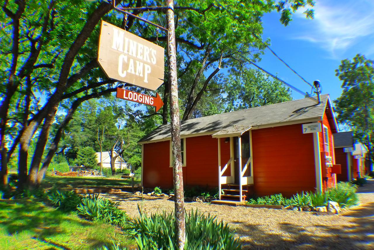 Miner'S Camp Motel Foresthill Exterior photo